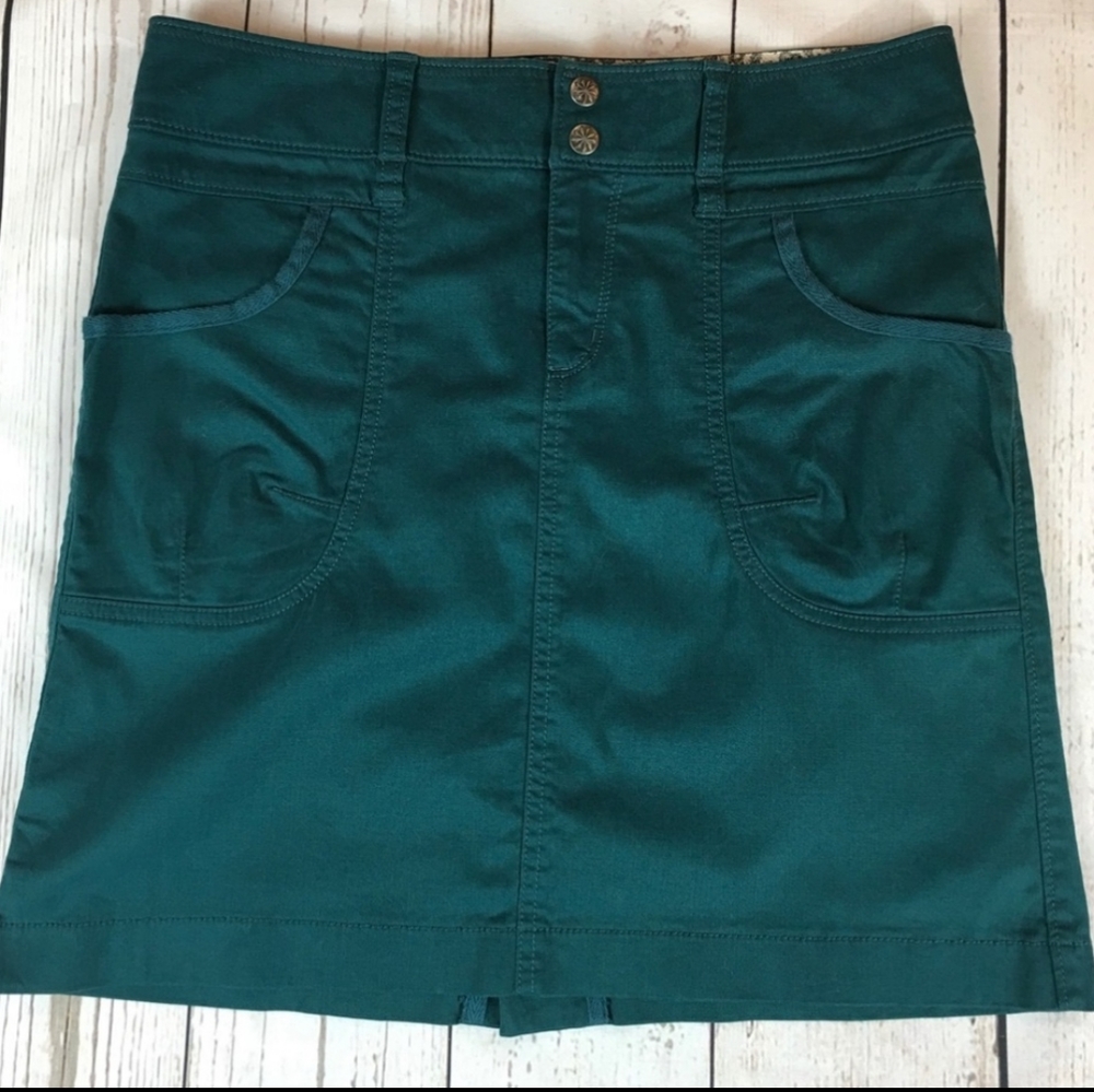 NWOT Athleta Green Emerald Skirt